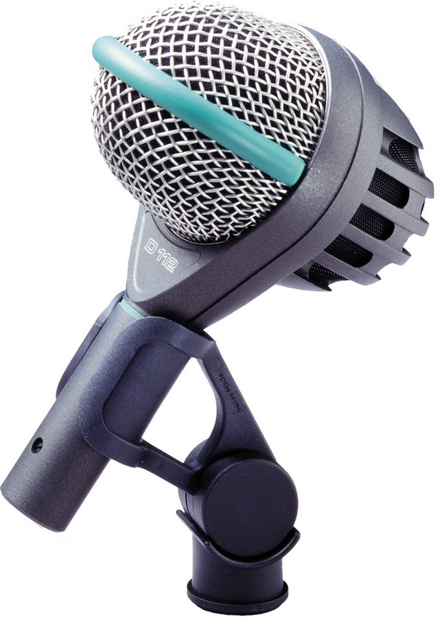Динамический микрофон AKG D112 MKII