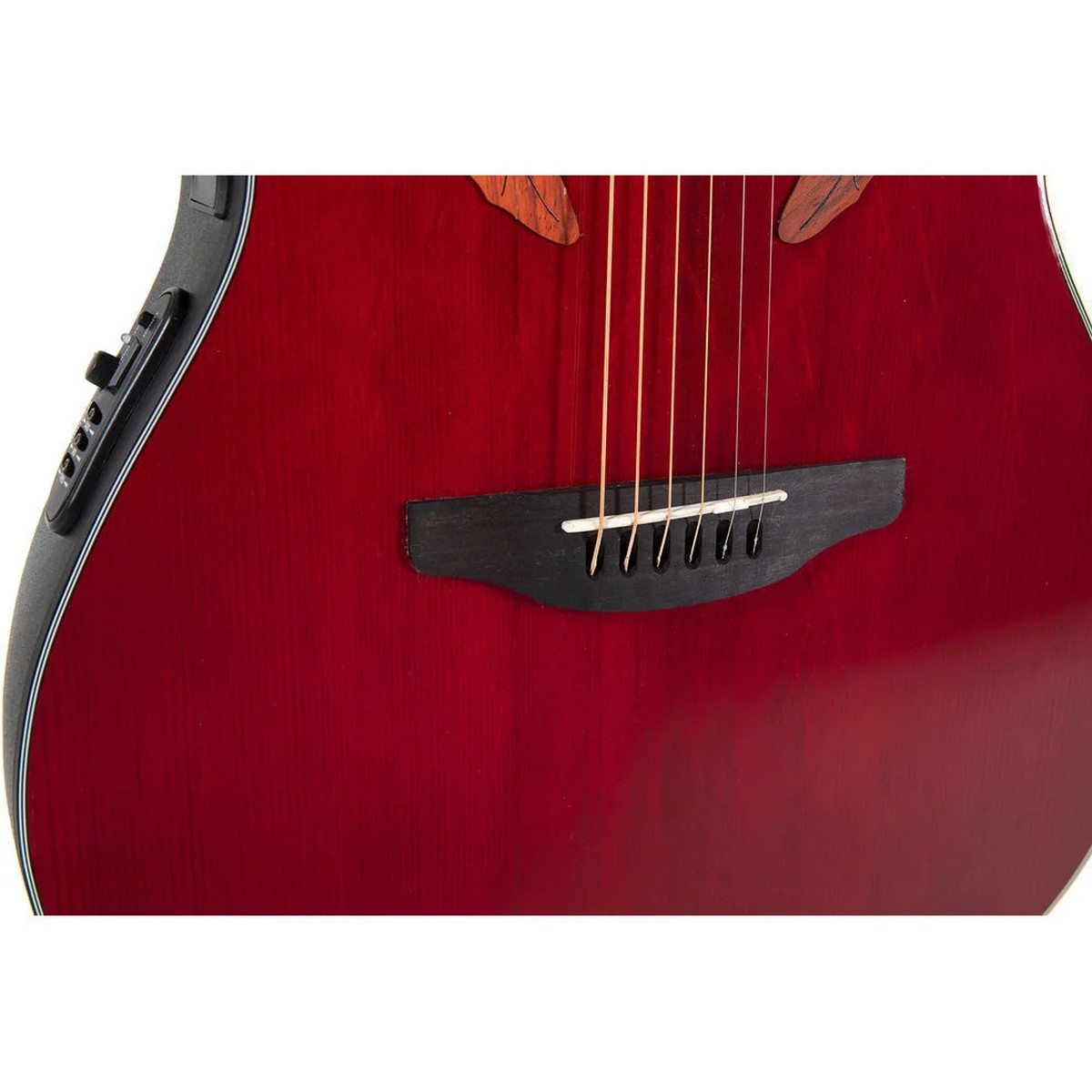 Электроакустическая гитара OVATION CE44-RR Celebrity Elite Mid Cutaway Ruby Red