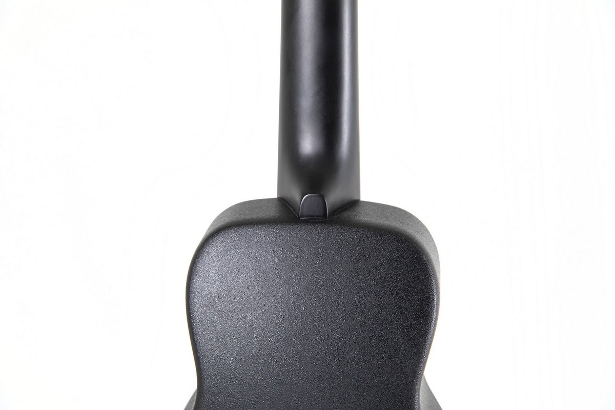 Электро-укулеле OVATION UCS10-5S Soprano Ukulele Celebrity Traditional Black Satin