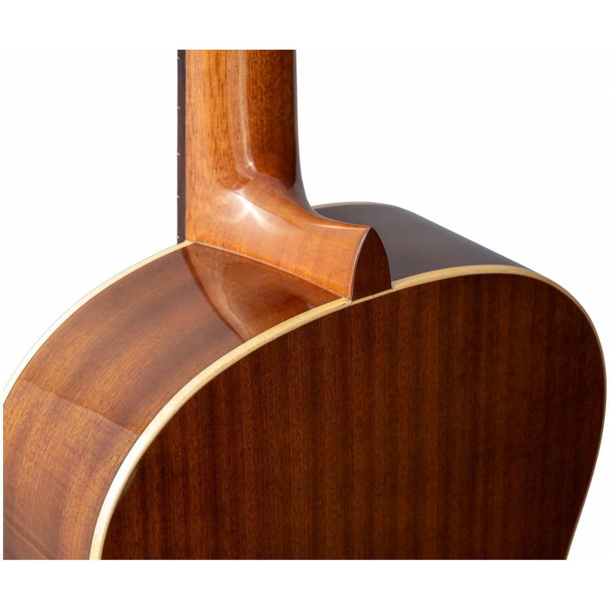 Классическая гитара ALTAMIRA N100+