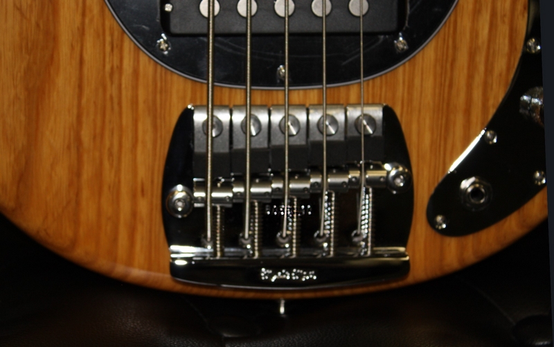 Бас-гитара MusicMan №B056540