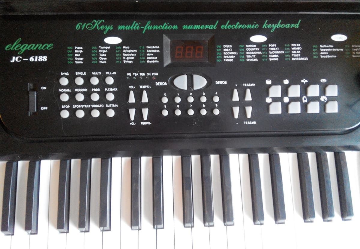 Синтезатор ELEGANCE JC-6188
