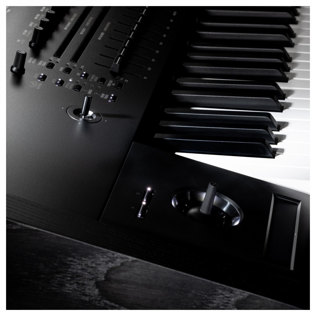 Рабочая станция Korg Kronos 3 73