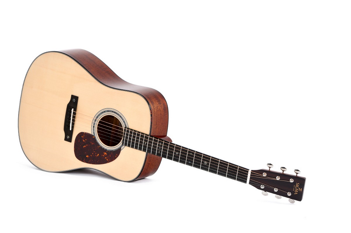 Электроакустическая гитара Sigma SDM-18E W/BAG