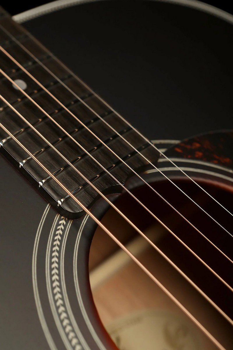 Электроакустическая гитара Maton TROUBADOUR DREADNOUGHT