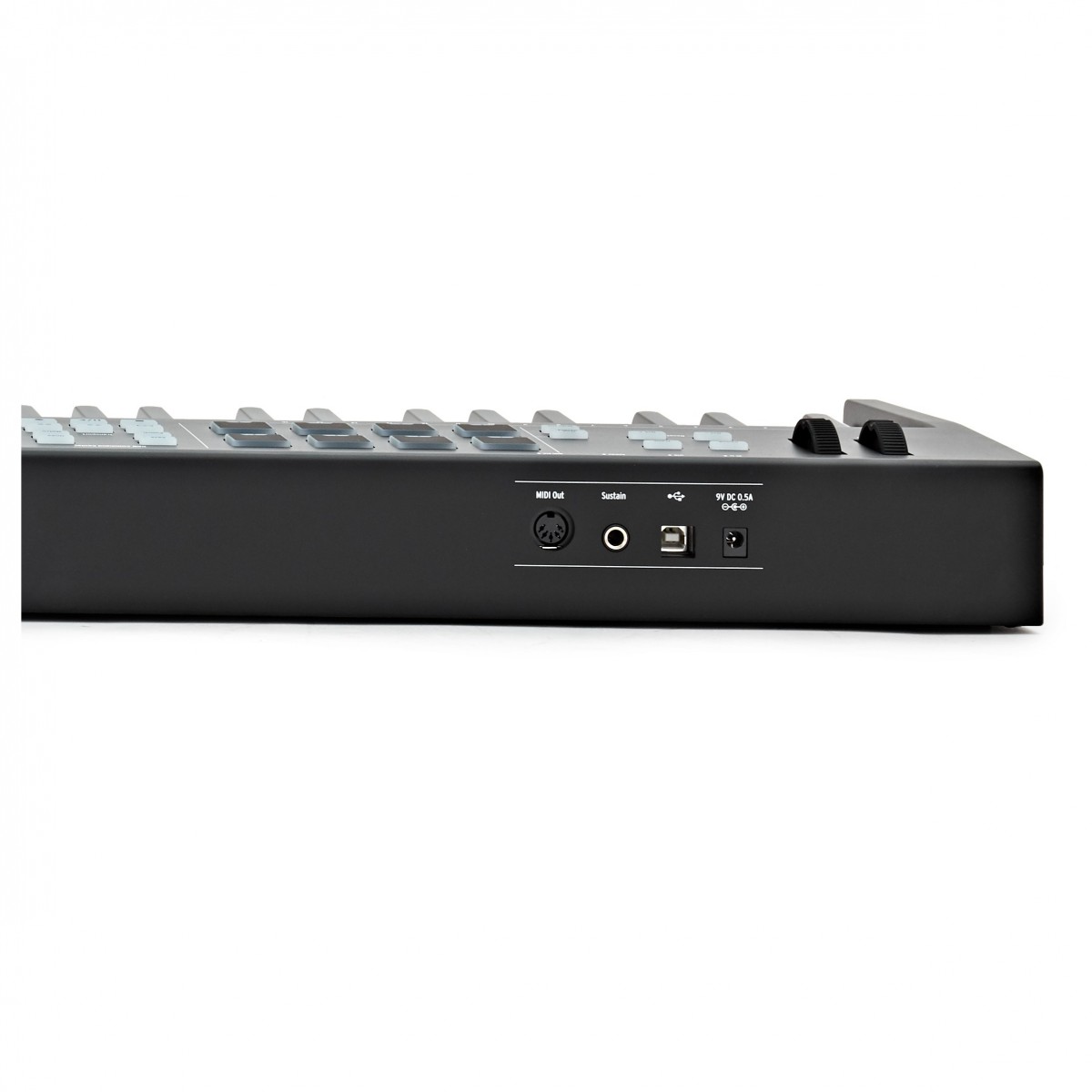 MIDI клавиатура Arturia KeyLab Essential 88 Black Edition