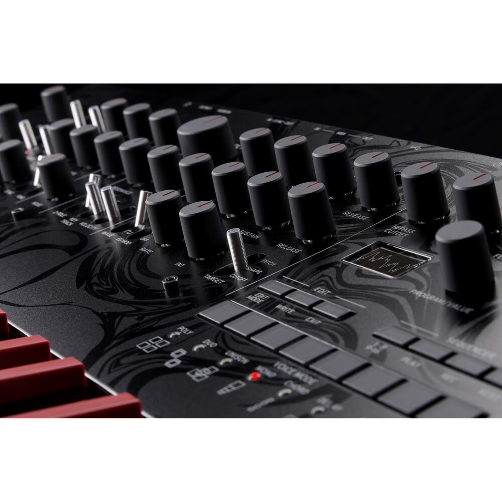 Синтезатор Korg MINILOGUE BASS
