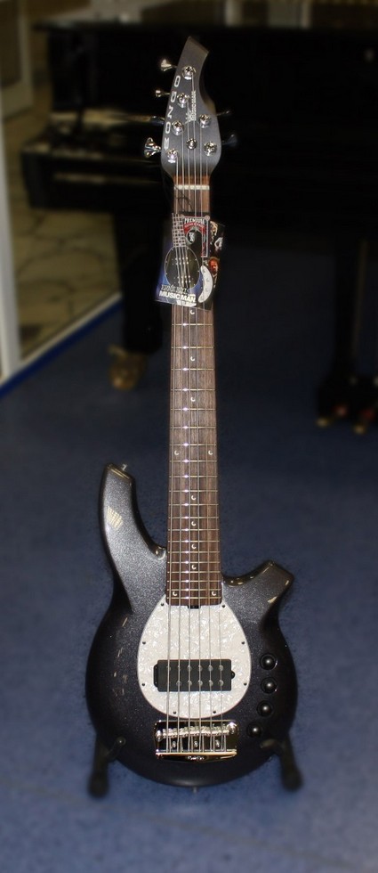 Бас-гитара MusicMan №F42120