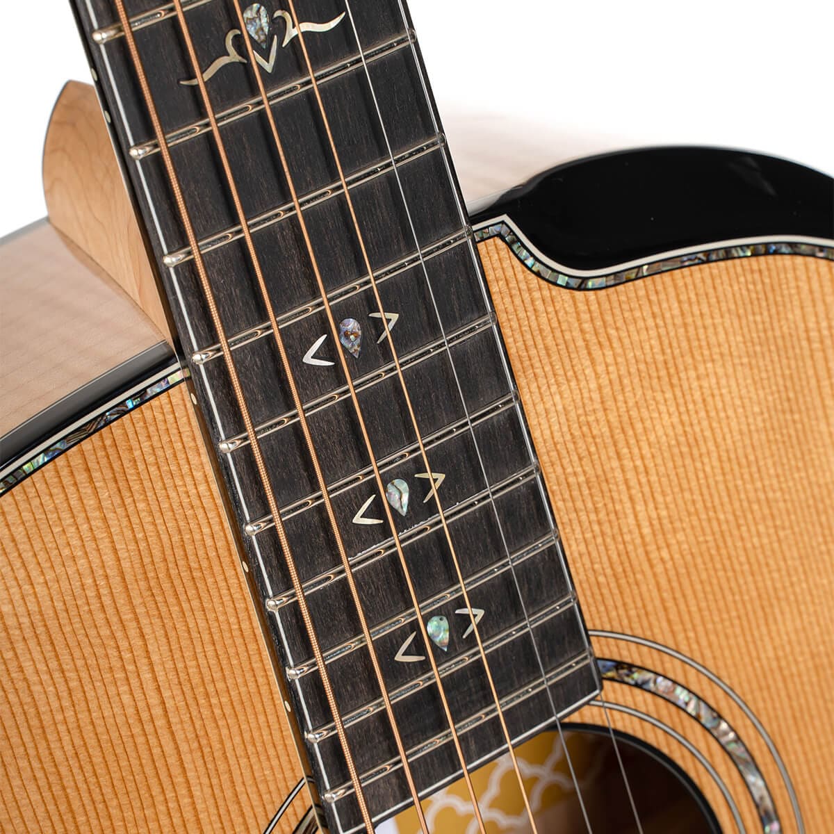 Электроакустическая гитара Cort Gold-Passion-WCASE-NAT Gold Series