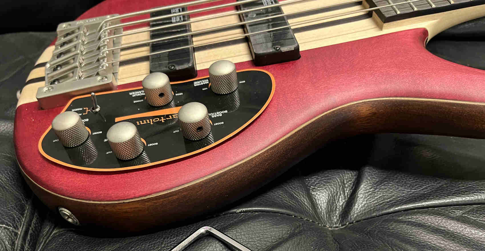 Бас-гитара Cort A5-Plus-FMMH-OPBC Artisan Series