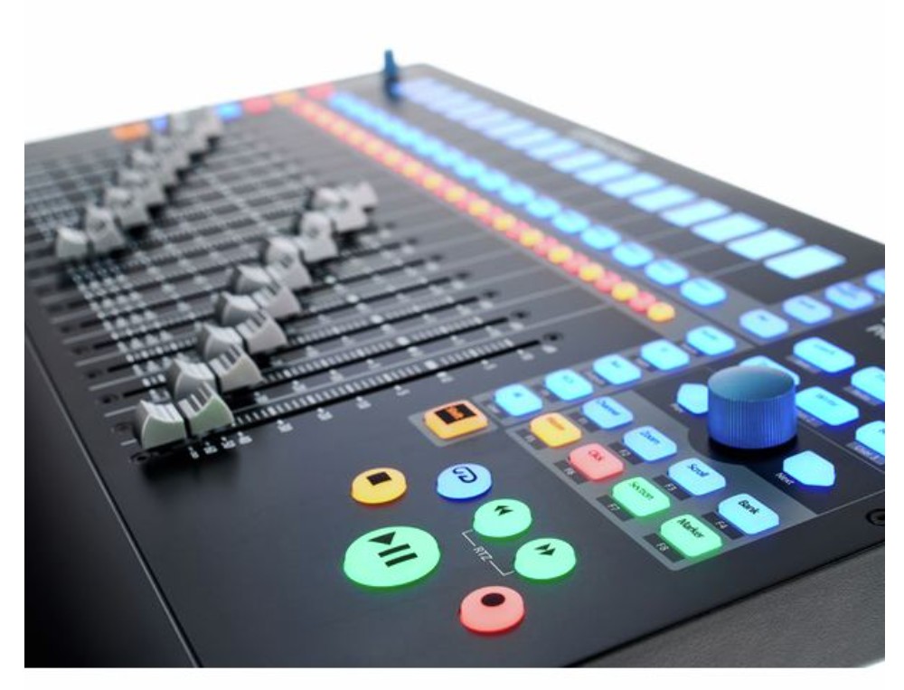 MIDI контроллер PreSonus FaderPort 16