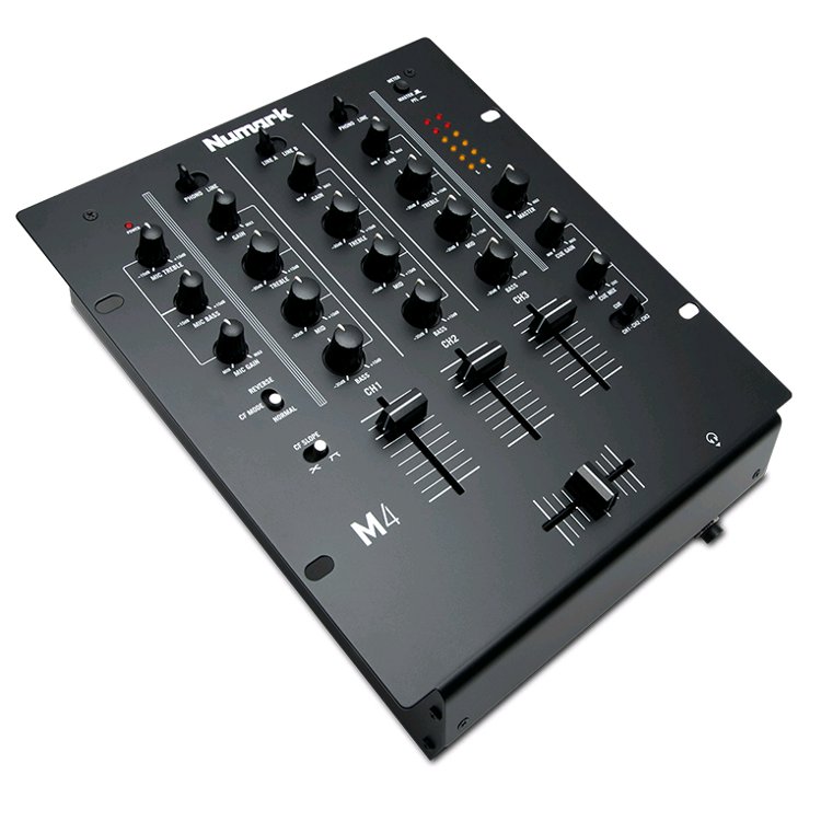 DJ-микшер NUMARK M4