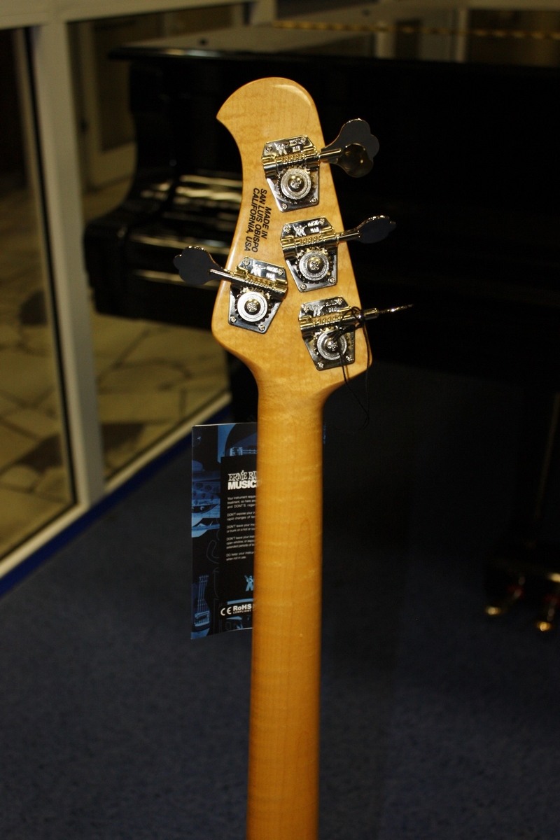 Бас-гитара MusicMan №B054203