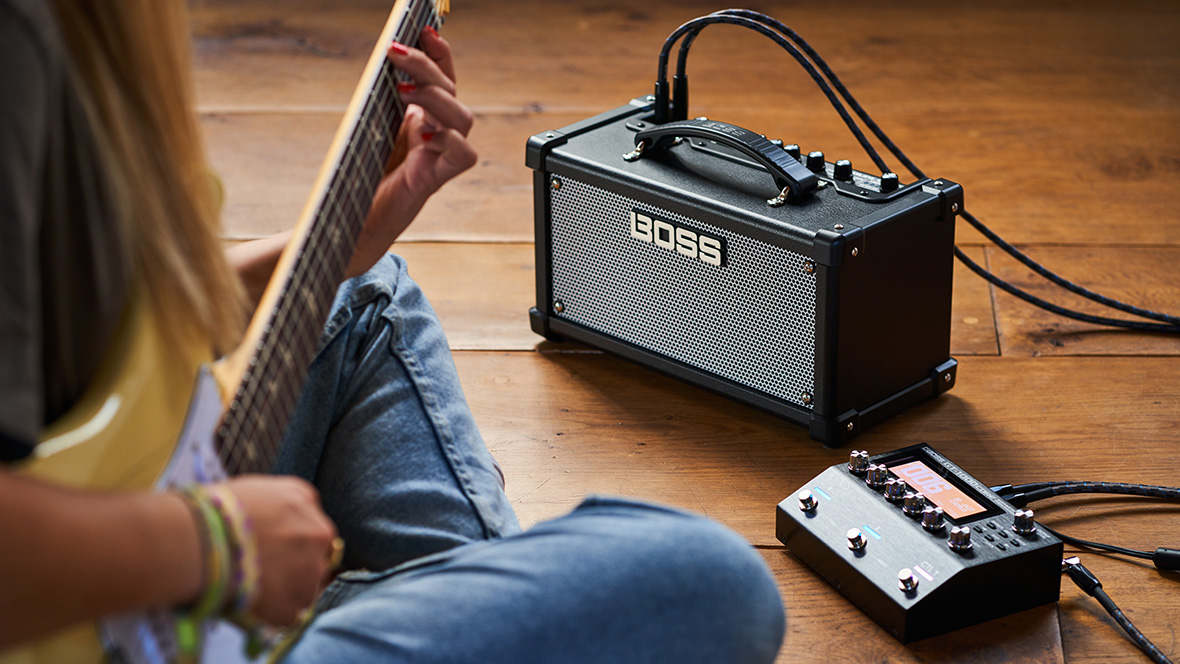 Комбоусилитель BOSS Dual Cube LX
