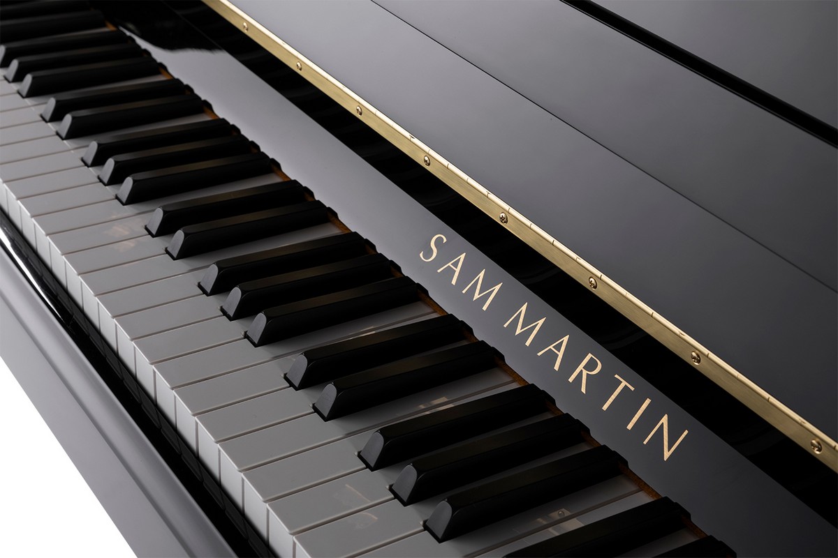 Акустическое пианино Sam Martin UP115B