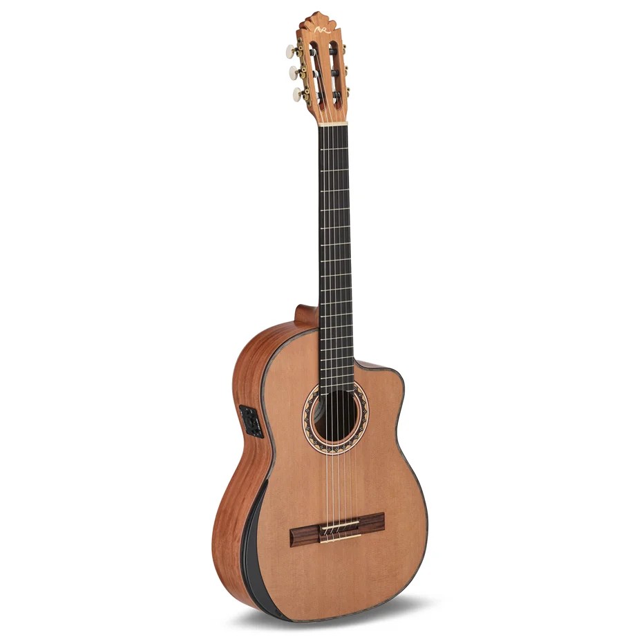 Электроклассическая гитара M.Rodriguez CG-CE 4/4