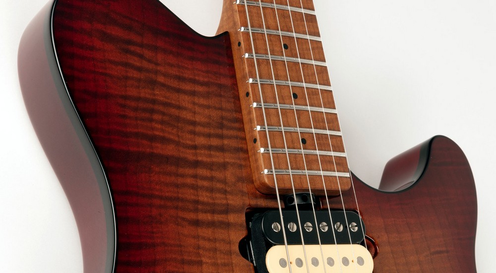 Электрогитара MusicMan 320-RT-R1-00-CS-CR