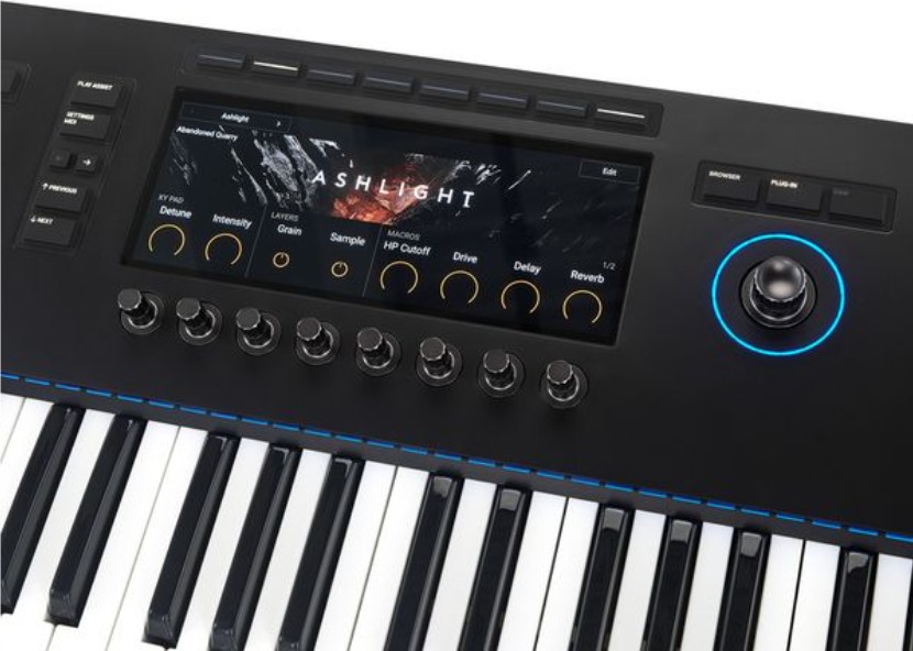MIDI клавиатура Native Instruments Komplete Kontrol S49 Mk3