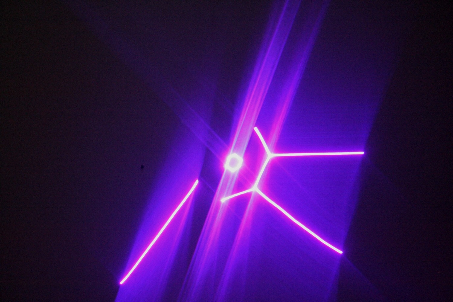 Лазерный эффект Involight SLL500RGB