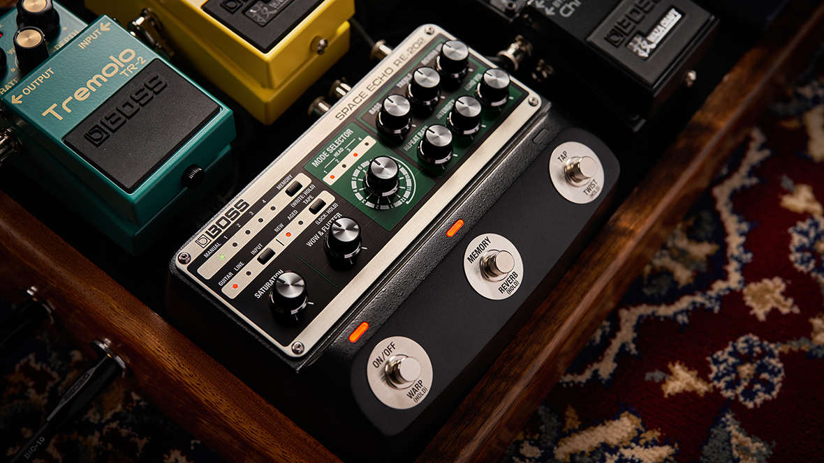 Педаль эффектов Boss RE-202 Space Echo