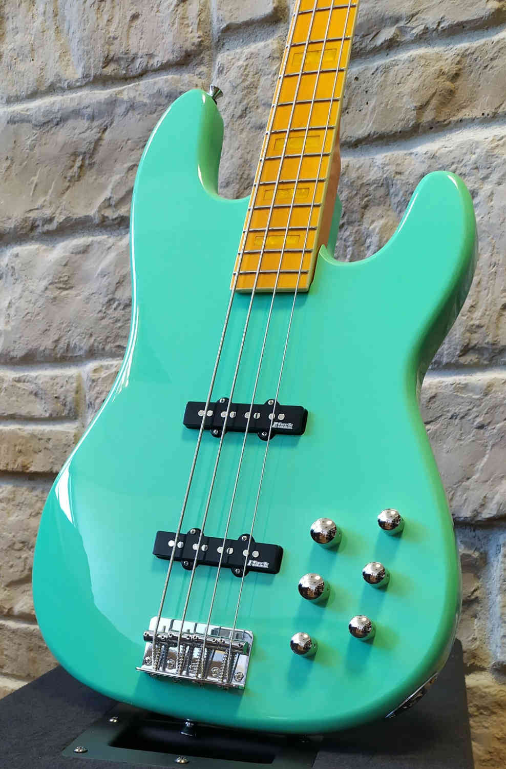 Бас-гитара Markbass MB GV 4 Gloxy Val Surf Green CR MP