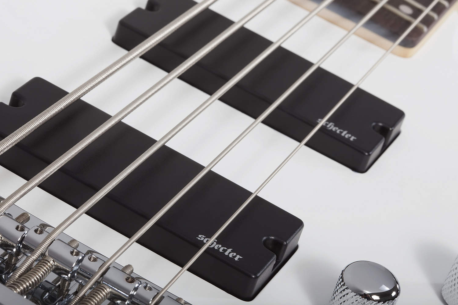 Бас-гитара Schecter C-5 DELUXE SWHT