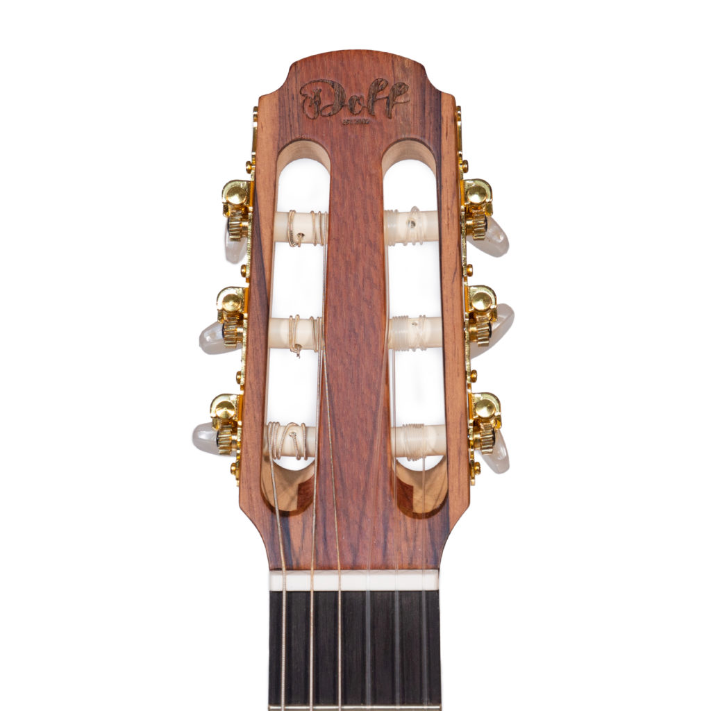 Классическая гитара Doff D031CE