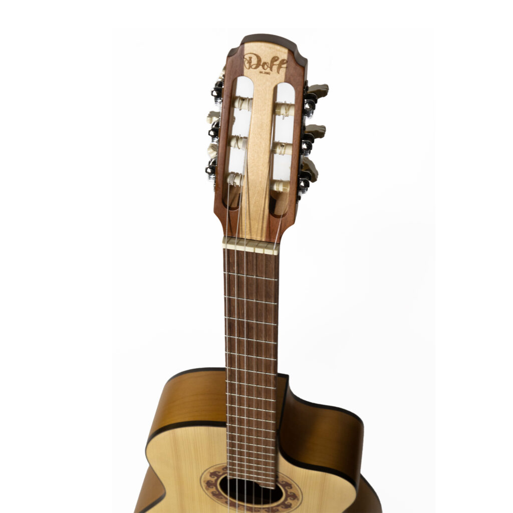 Классическая гитара Doff D013C