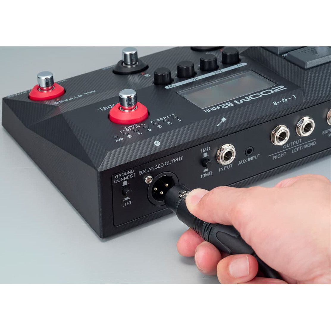 Басовый процессор Zoom B2 FOUR