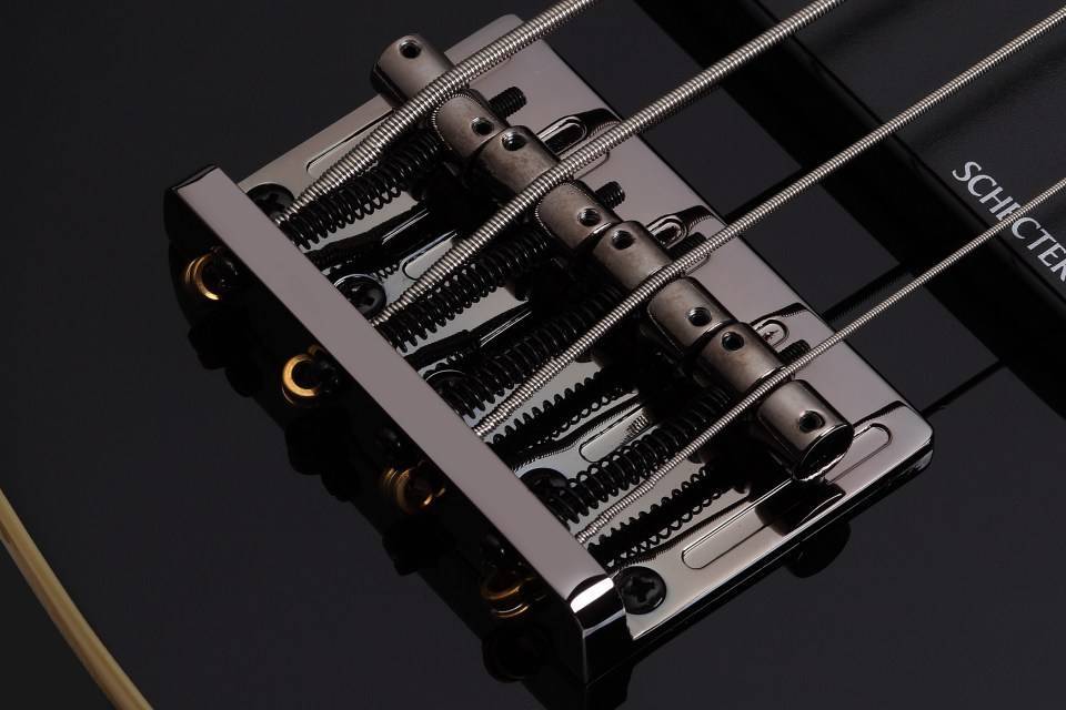 Бас-гитара Schecter OMEN-4 BLK