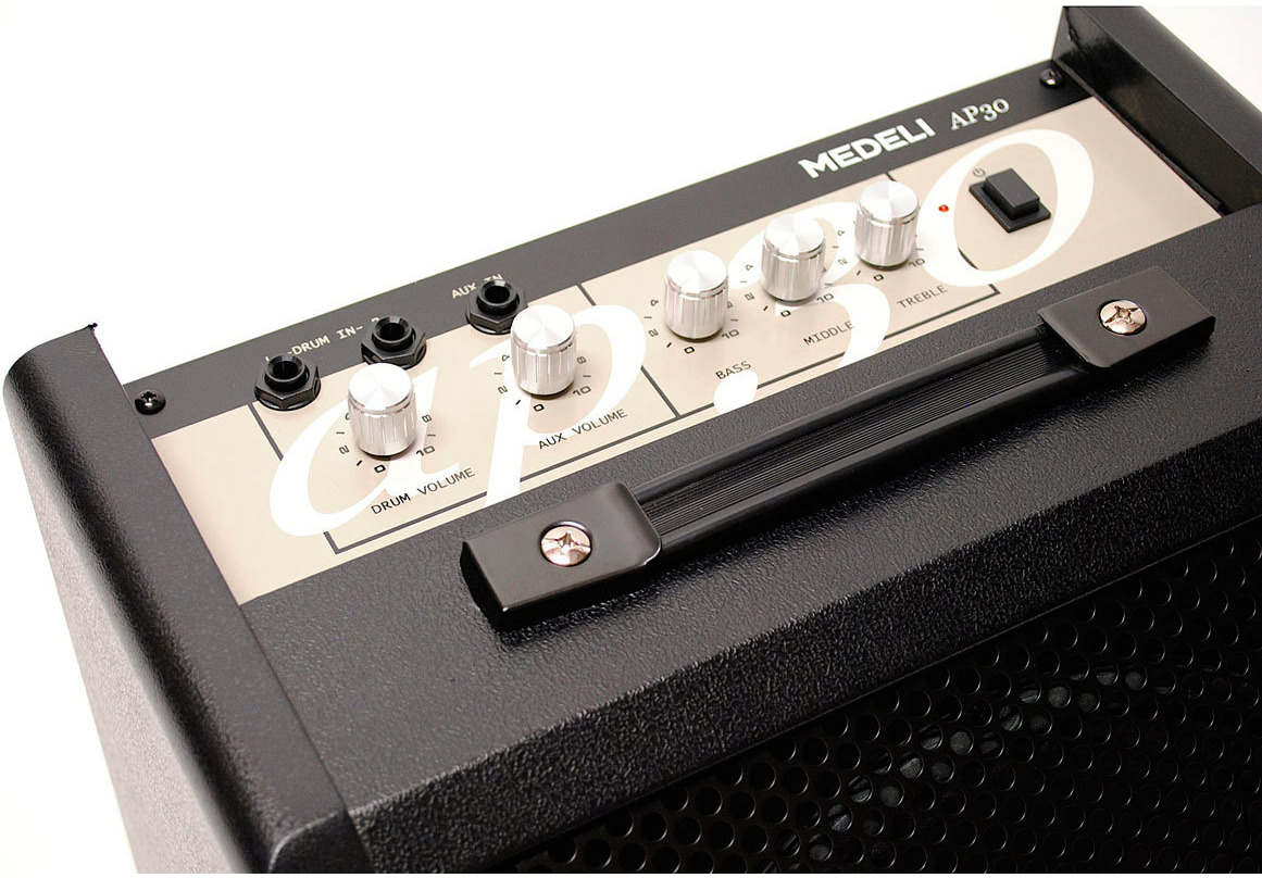 Комбоусилитель Medeli AP30