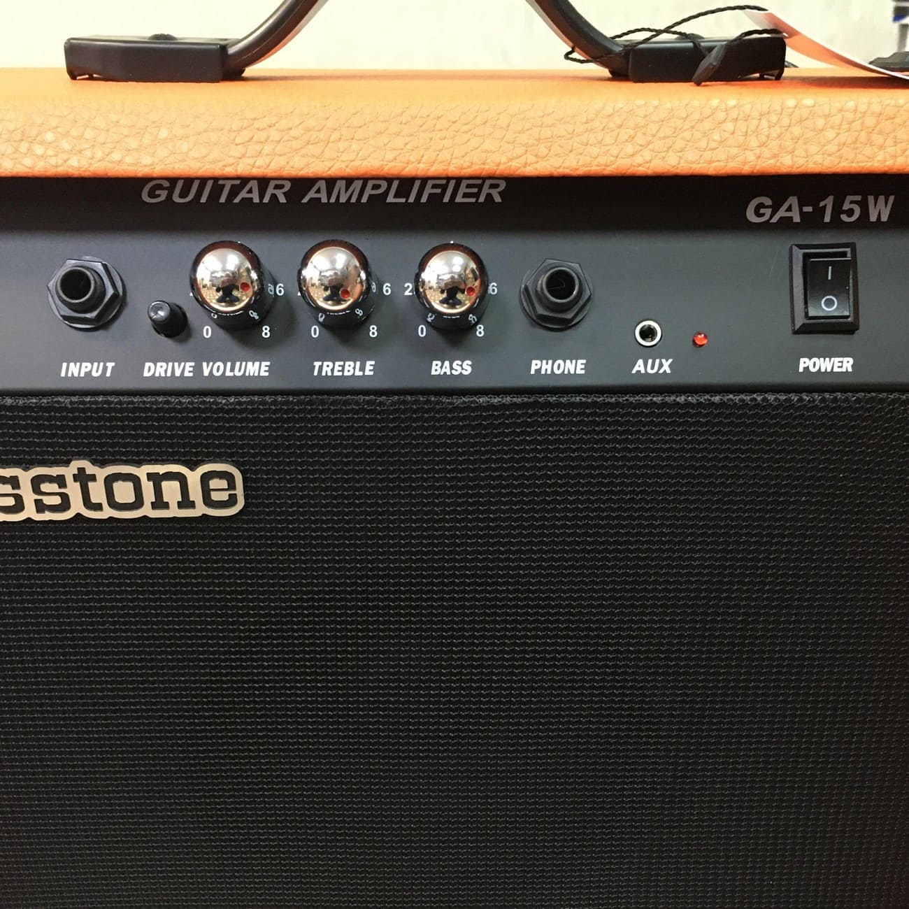 Комбоусилитель Bosstone GA-15W Orange