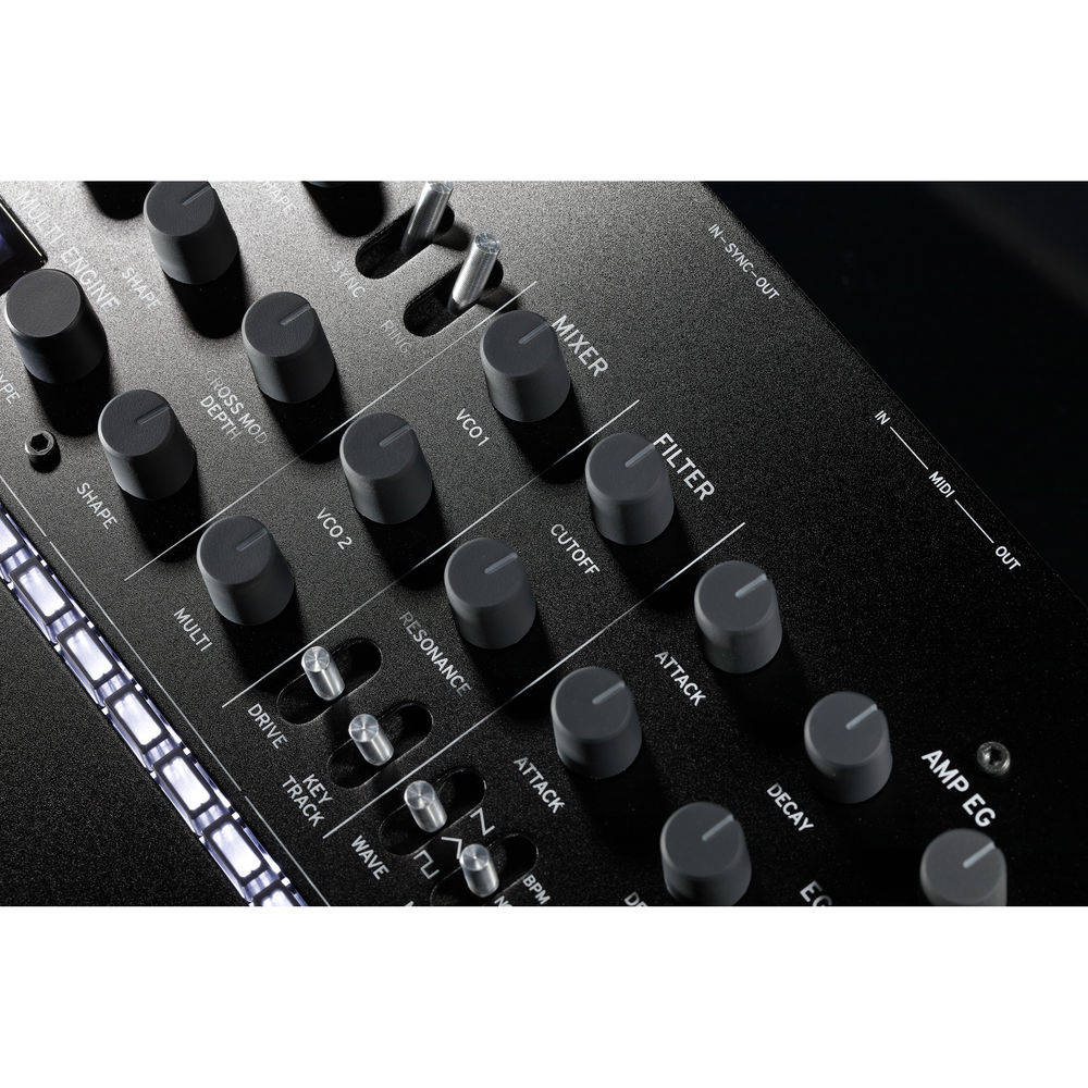 Синтезатор Korg MINILOGUE-XD