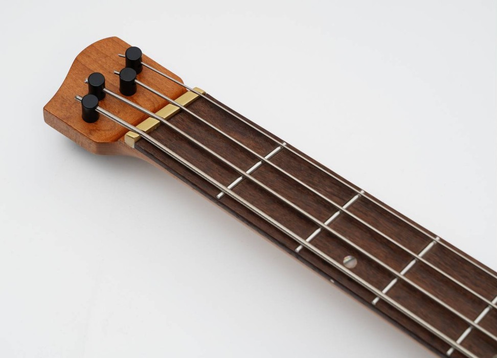 Бас-гитара MOLLO NH400 BK