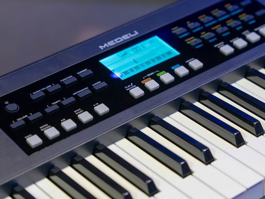 Синтезатор Medeli MK61