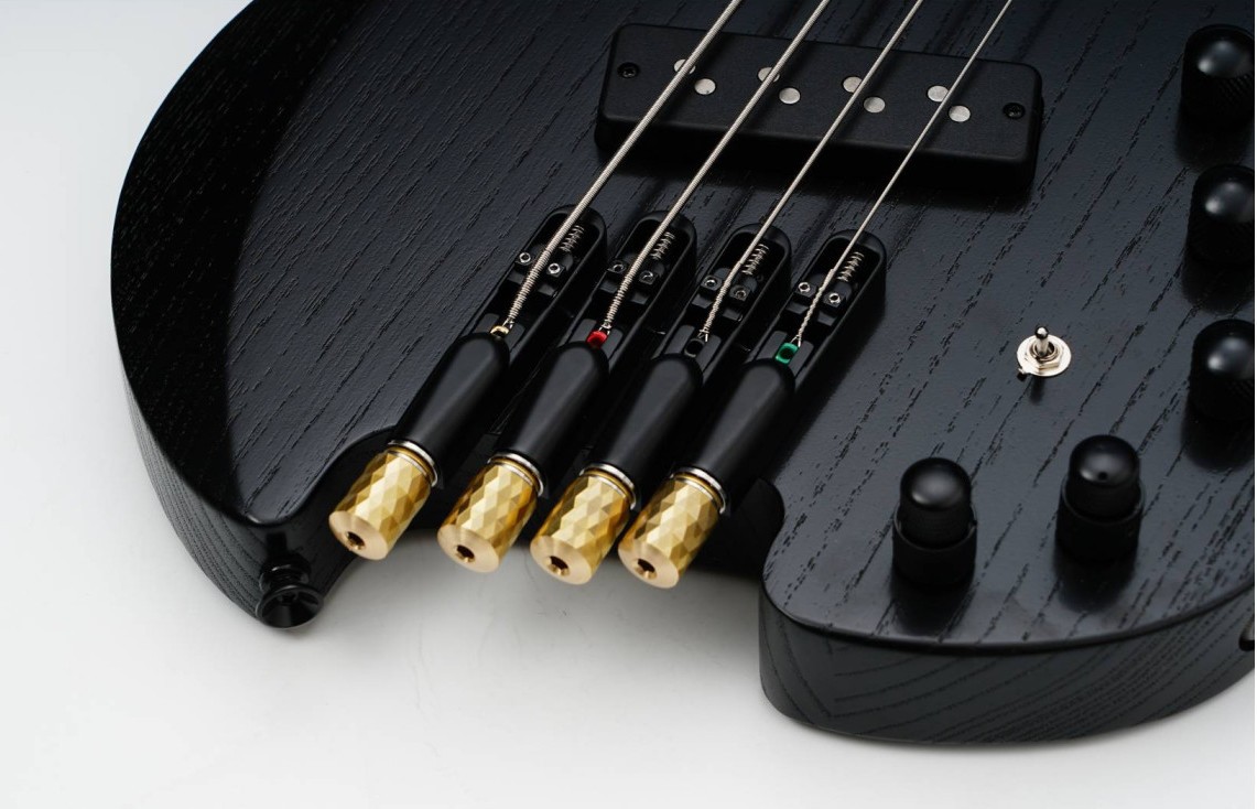 Бас-гитара MOLLO NH400 BK