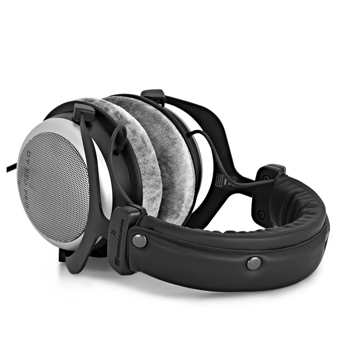 Наушники Beyerdynamic DT 880 Pro 250 Ohm