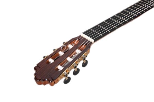 Классическая гитара ALTAMIRA N600+