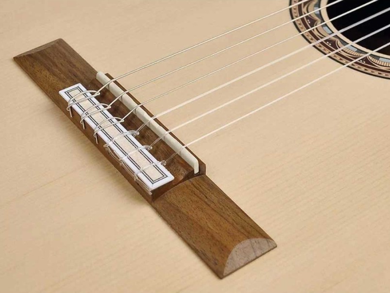 Электроклассическая гитара Valencia VC314CE