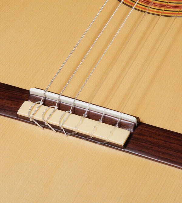 Классическая гитара ALTAMIRA Torres