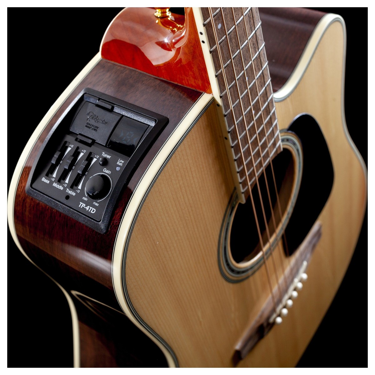 Электроакустическая гитара TAKAMINE GD51CE-NAT