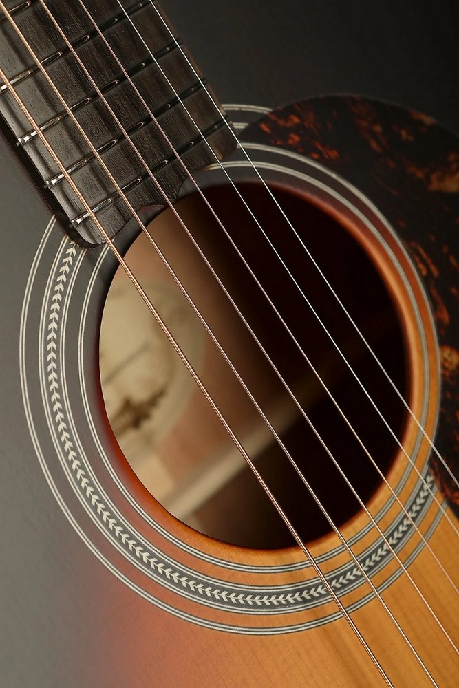 Электроакустическая гитара Maton TROUBADOUR DREADNOUGHT
