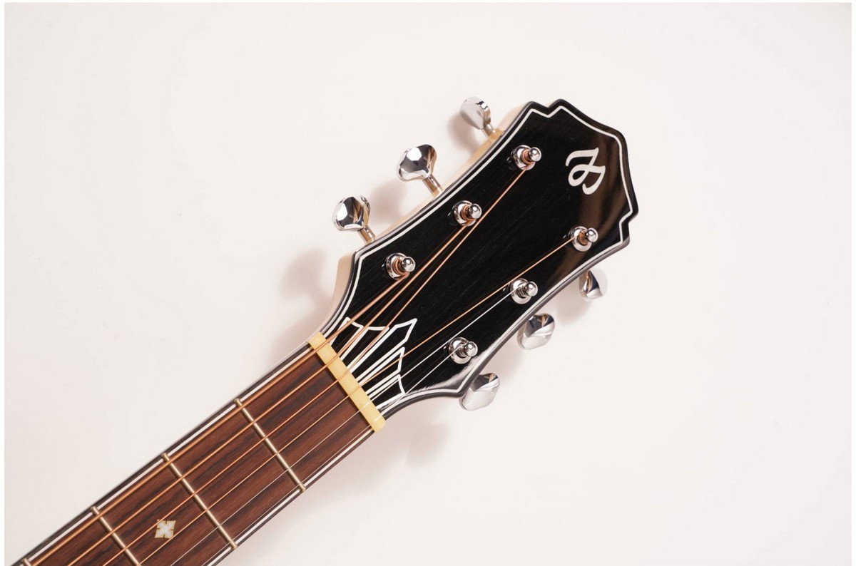 Акустическая гитара MOLLO SJ-60NA