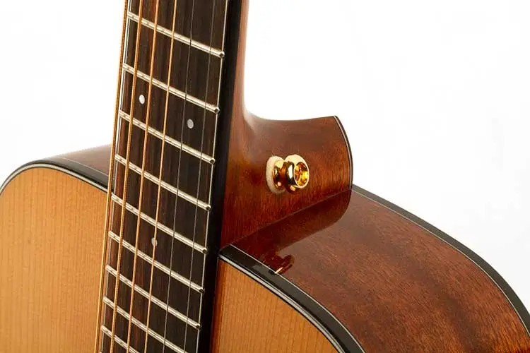 Тревел гитара Cort Gold-mini-F-WCASE-NAT Gold Series