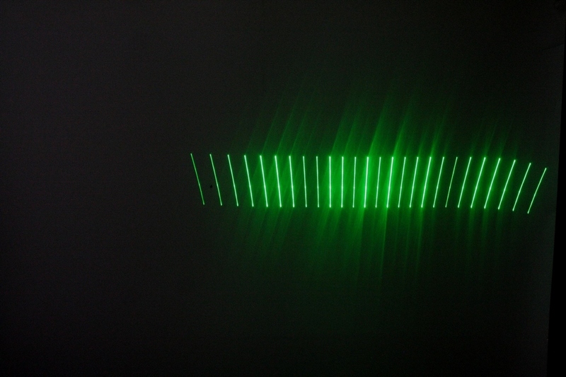 Лазерный эффект Involight SLL500RGY