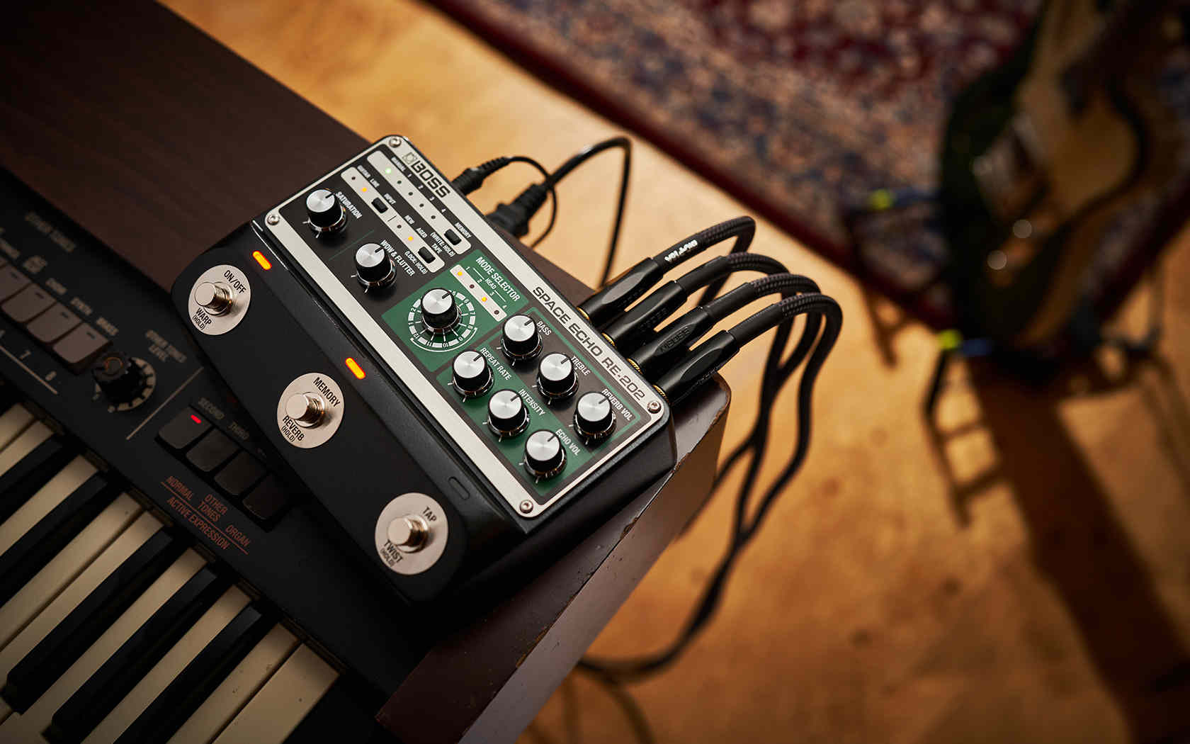Педаль эффектов Boss RE-202 Space Echo