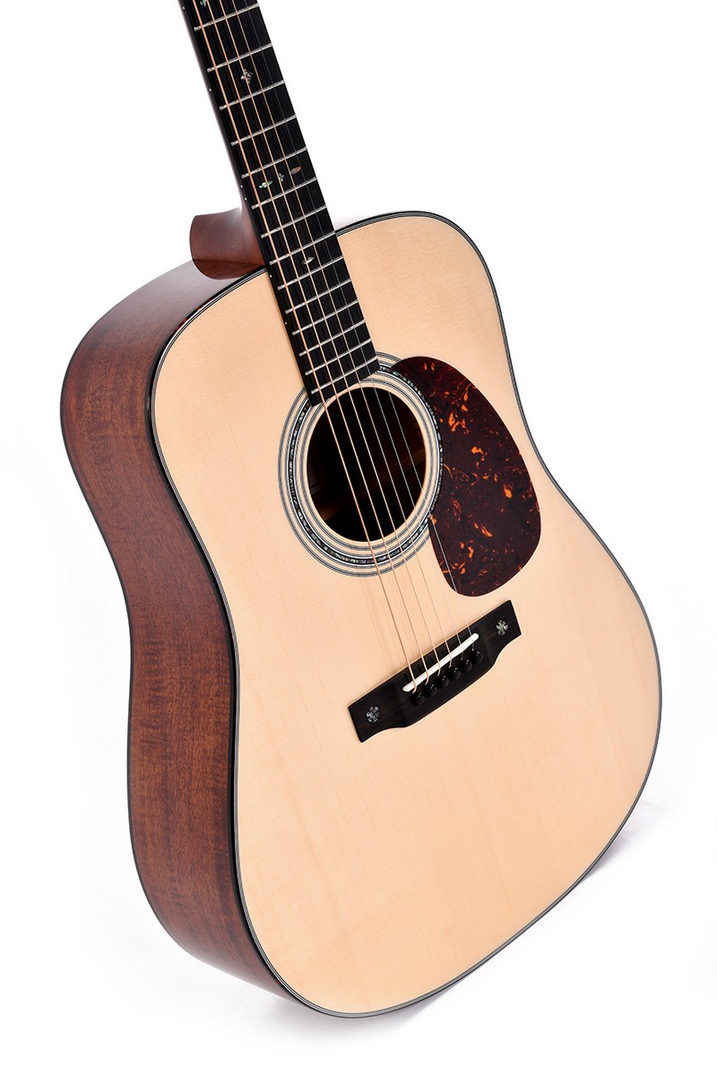 Электроакустическая гитара Sigma SDM-18E W/BAG