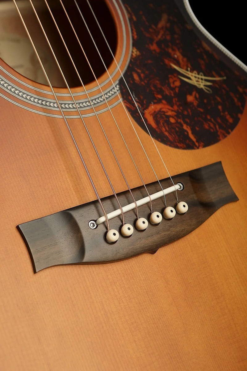 Электроакустическая гитара Maton TROUBADOUR TRADITIONAL