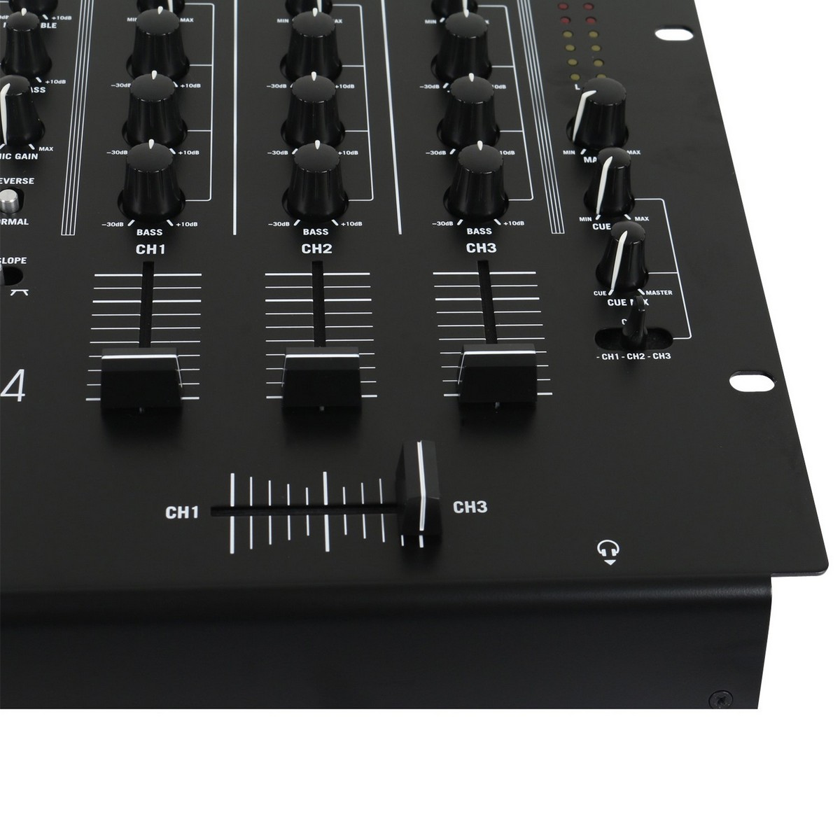 DJ-микшер NUMARK M4