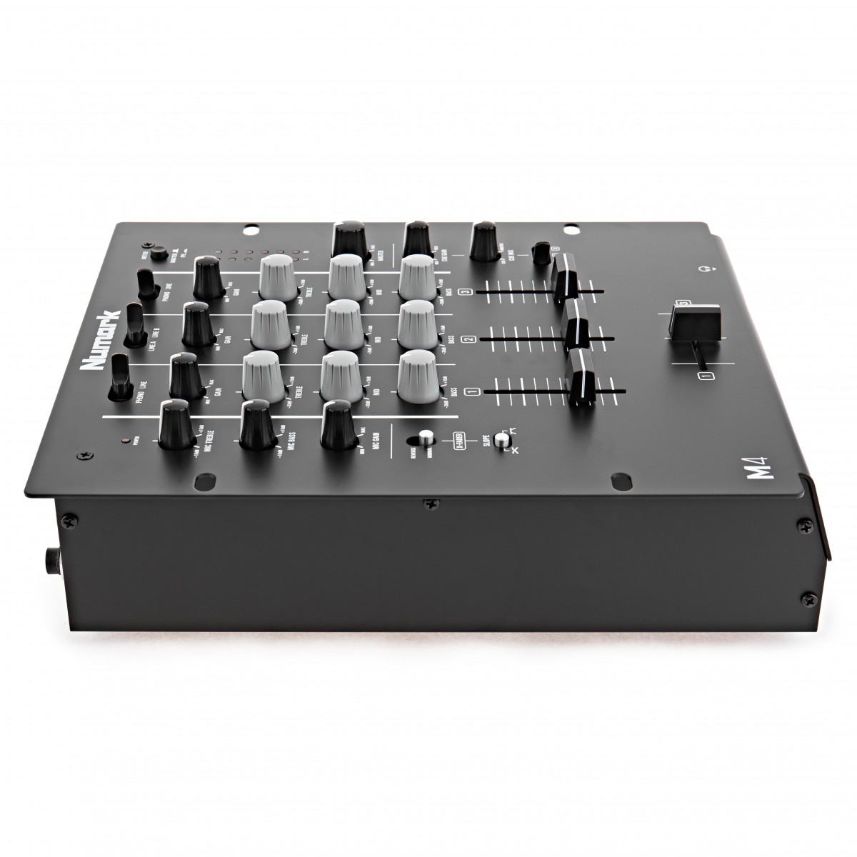 DJ-микшер NUMARK M4